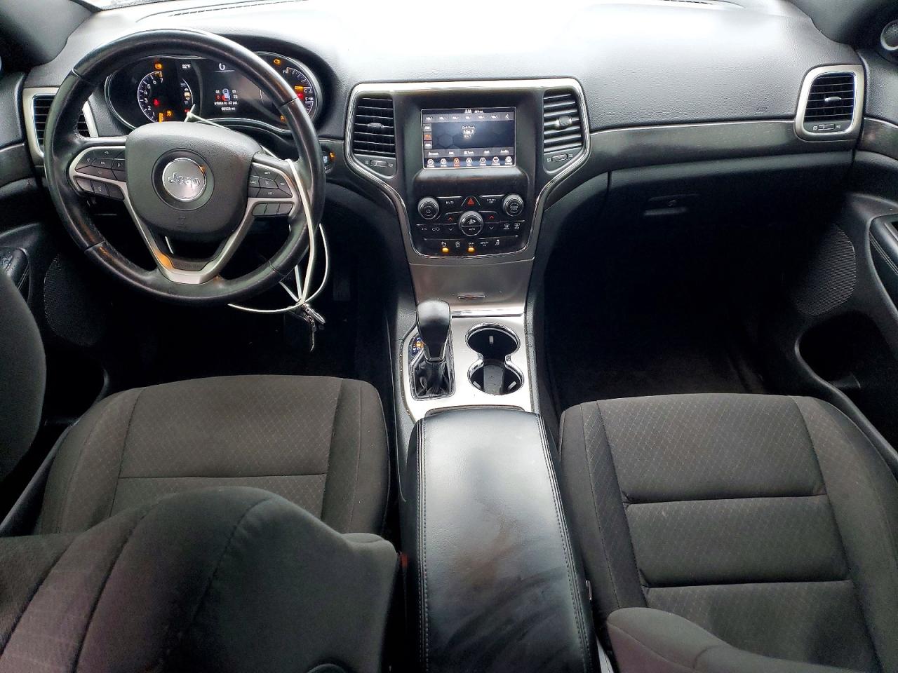 2018 JEEP GRAND CHEROKEE LAREDO photo 8