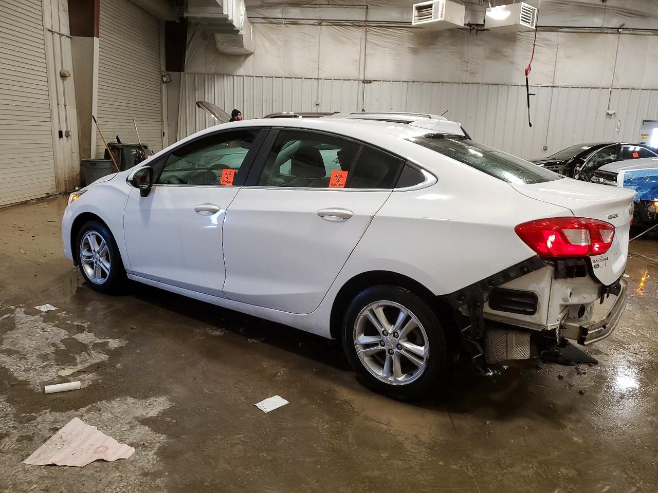 2016 CHEVROLET CRUZE LT photo 4