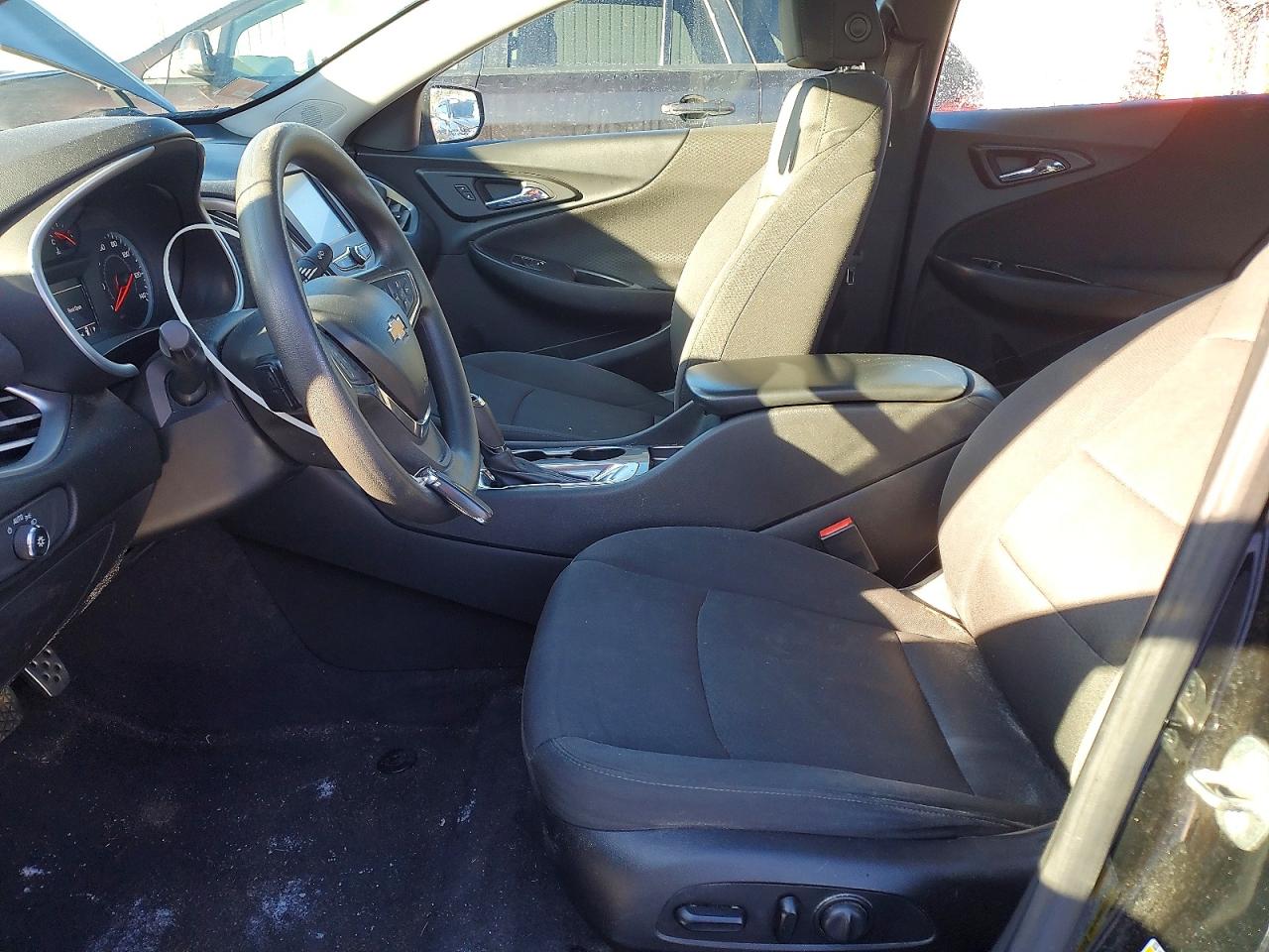 2017 CHEVROLET MALIBU LS photo 7