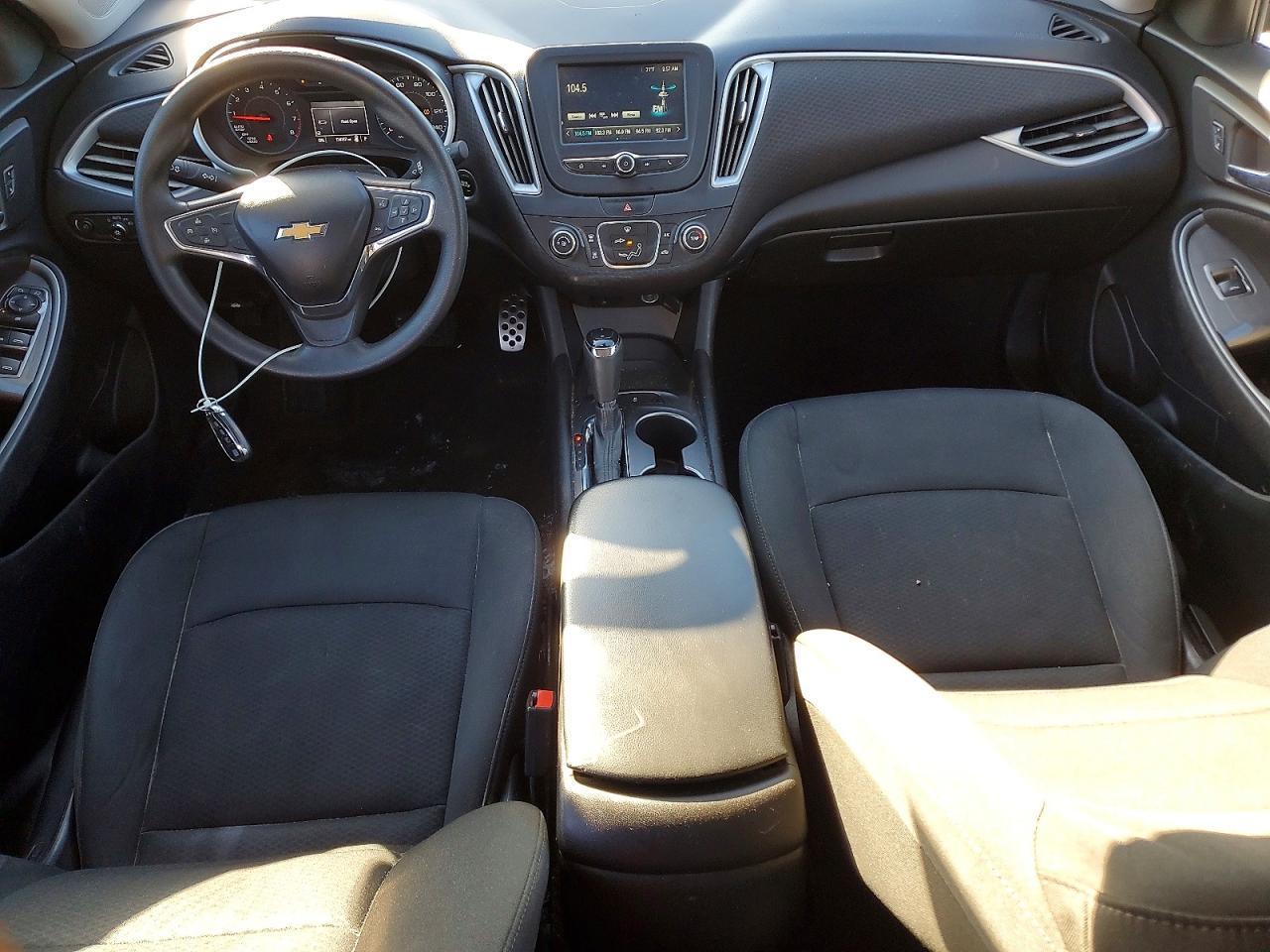 2017 CHEVROLET MALIBU LS photo 8