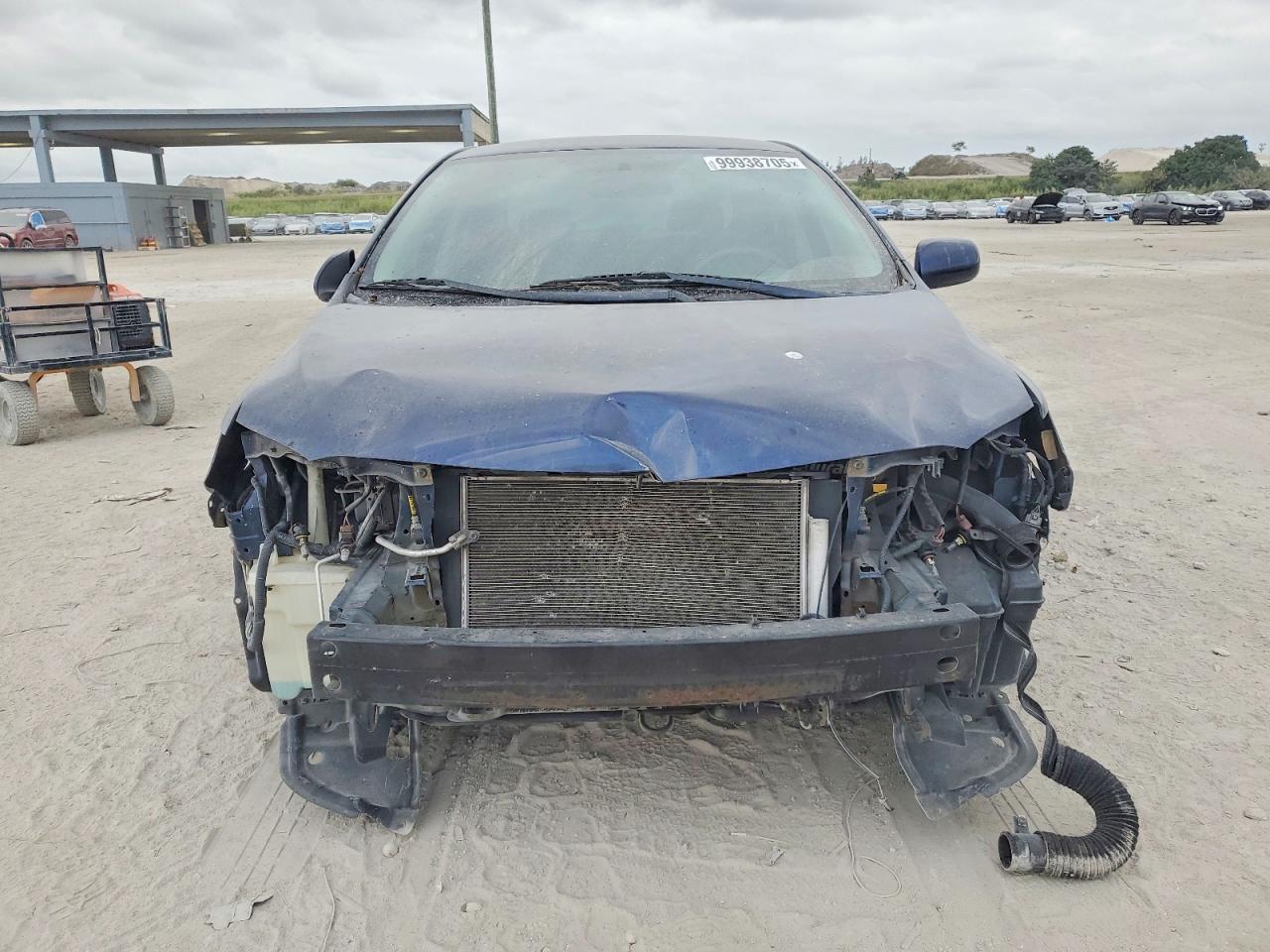 2013 TOYOTA COROLLA LE photo 5