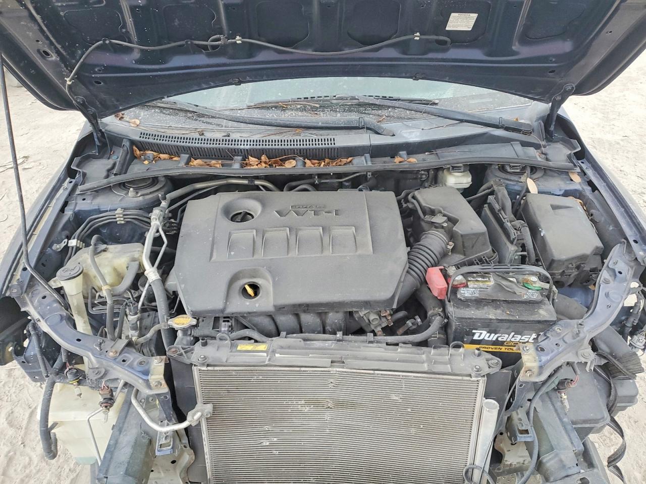 2013 TOYOTA COROLLA LE photo 11