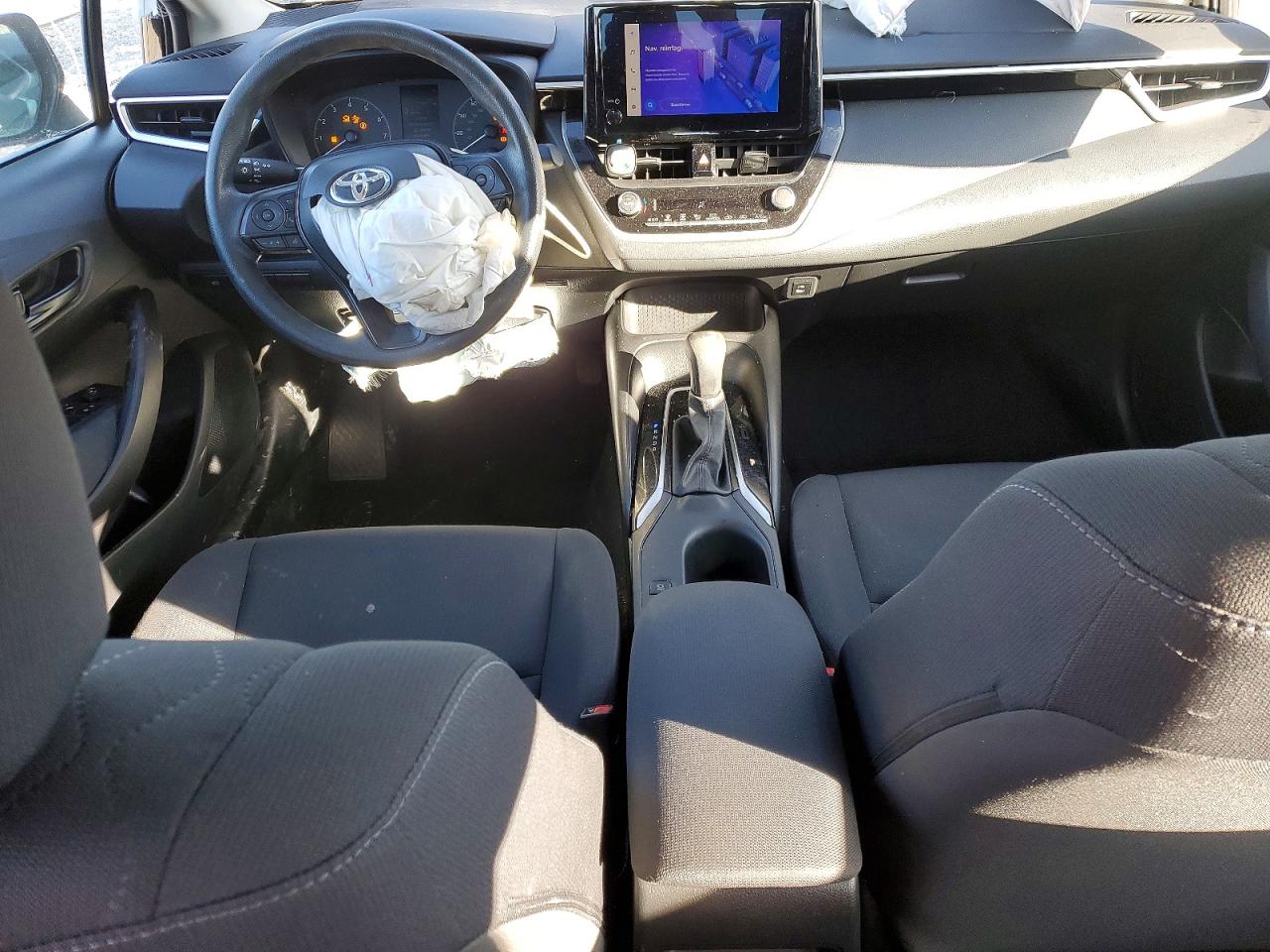 2024 TOYOTA COROLLA LE photo 8
