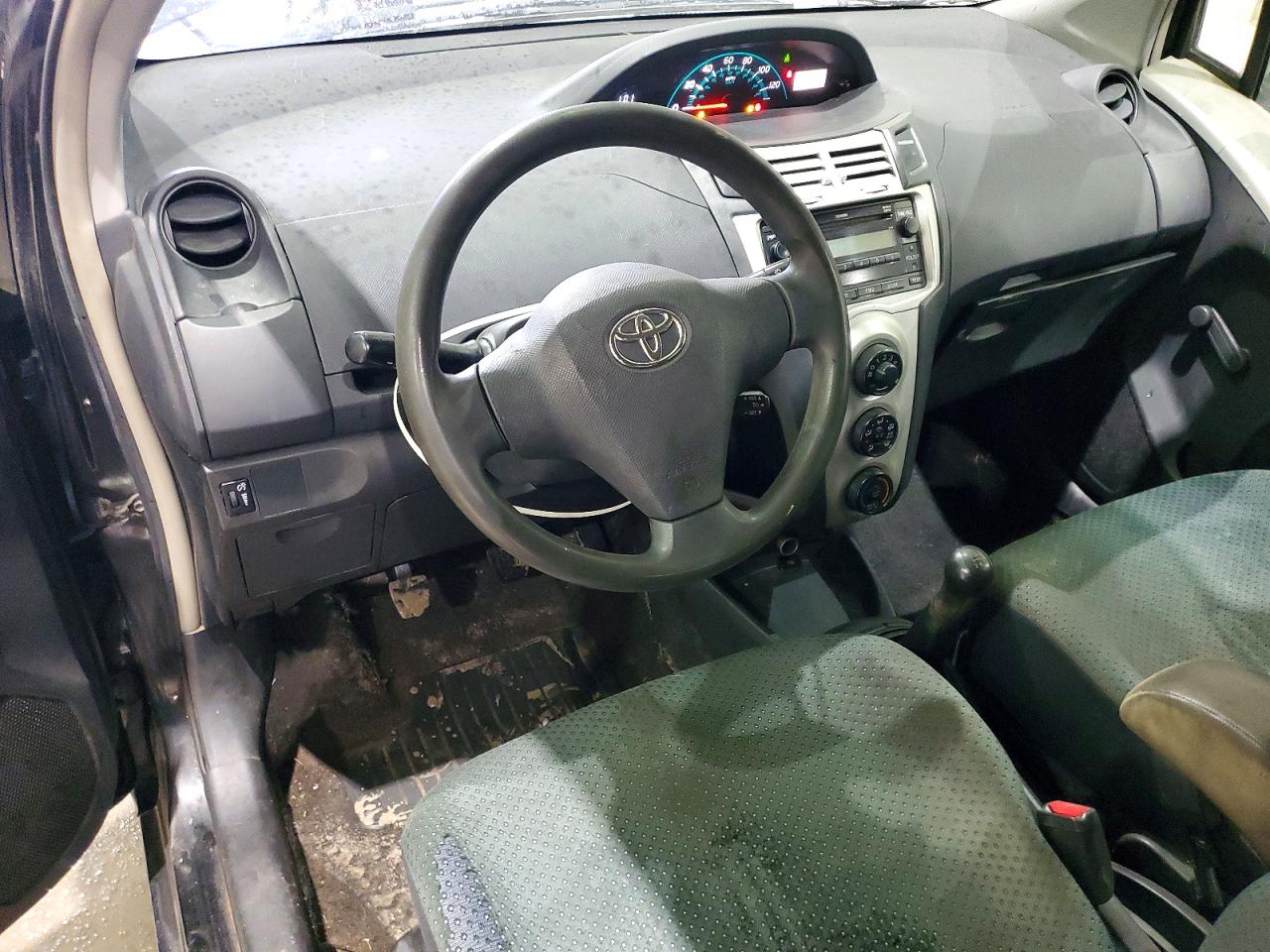 2008 TOYOTA YARIS photo 8