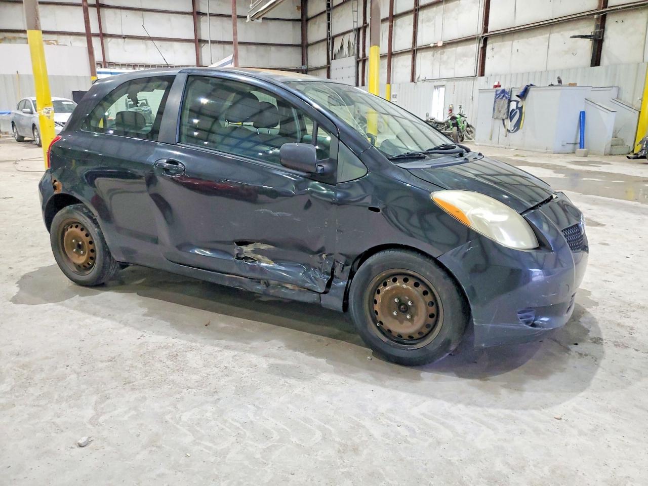 2008 TOYOTA YARIS photo 4