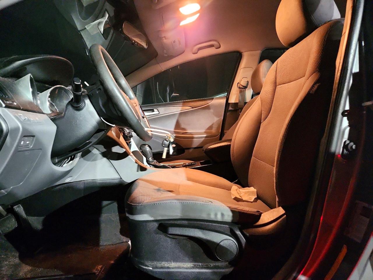 2013 HYUNDAI SONATA GLS photo 7