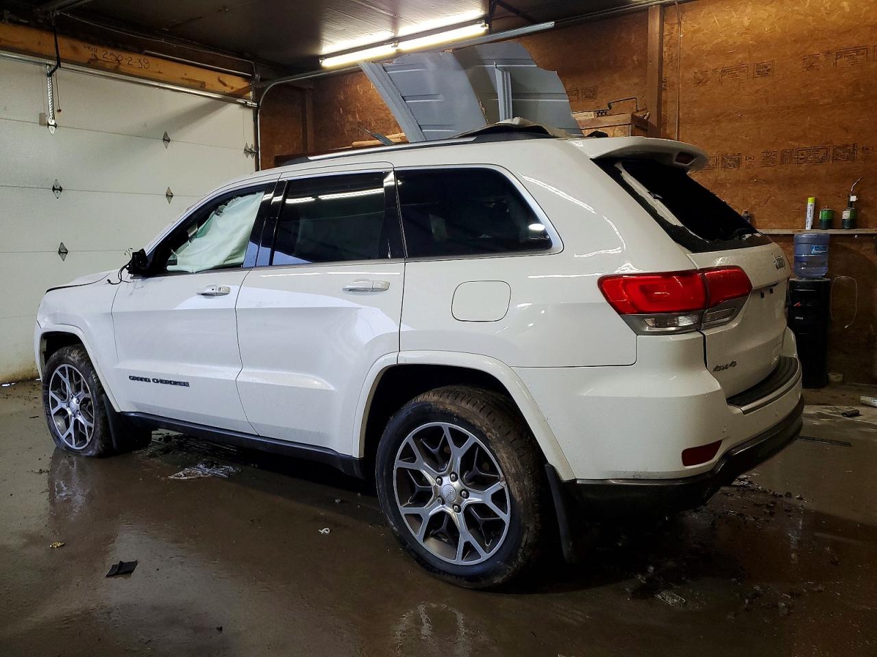 2018 JEEP GRAND CHEROKEE LIMITED photo 2