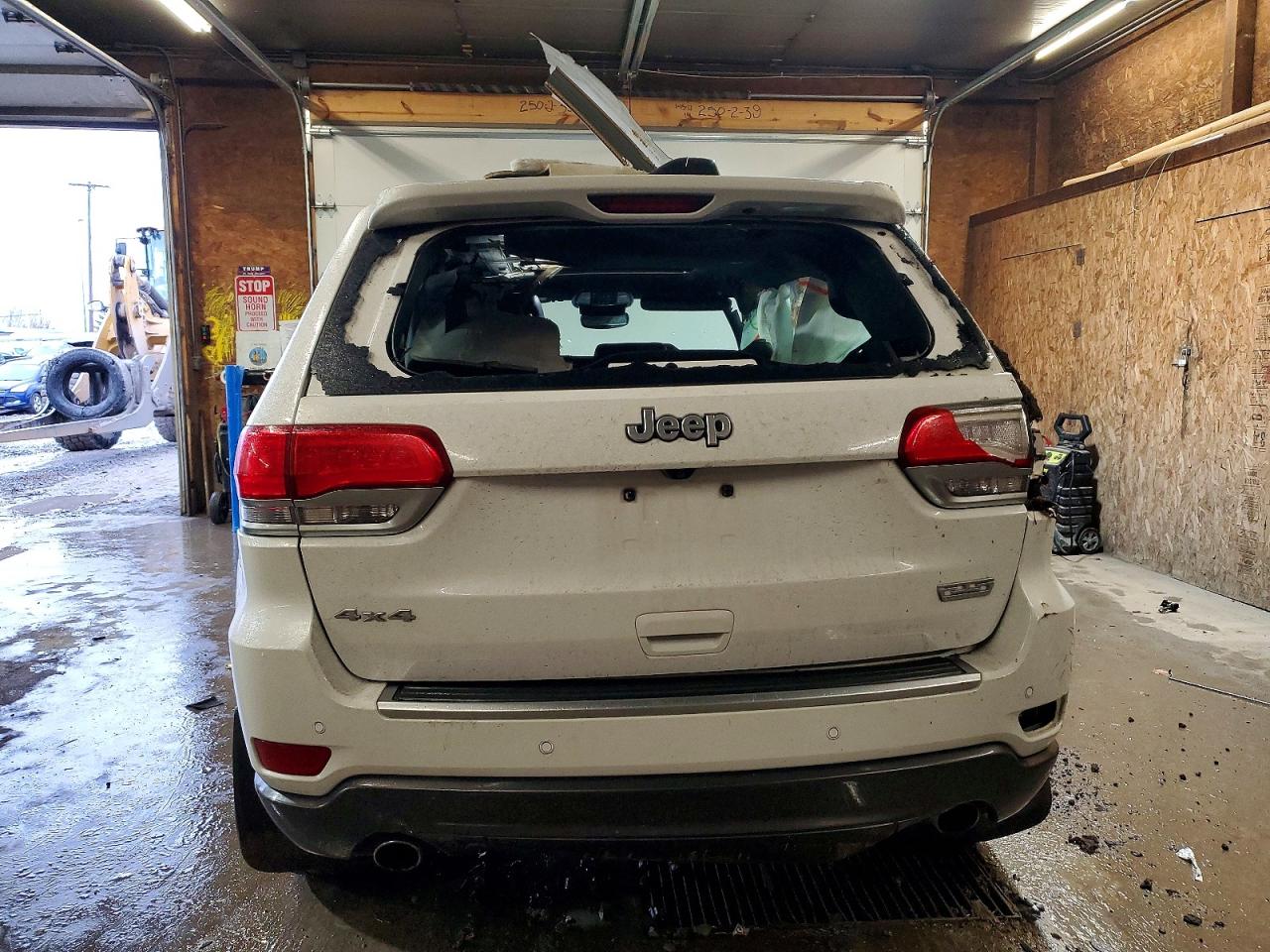 2018 JEEP GRAND CHEROKEE LIMITED photo 6