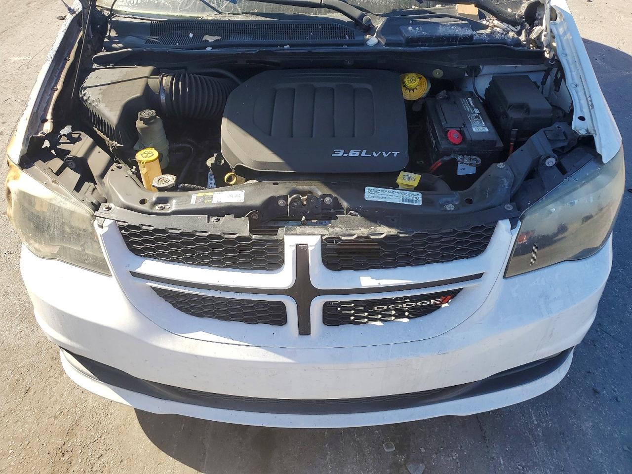 2015 DODGE GRAND CARAVAN R/T photo 12
