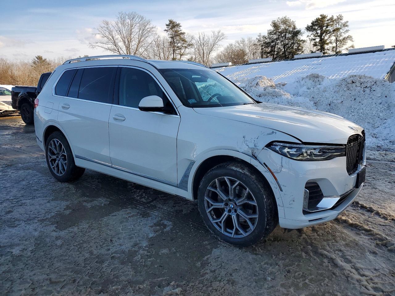 2021 BMW X7 XDRIVE40I photo 4