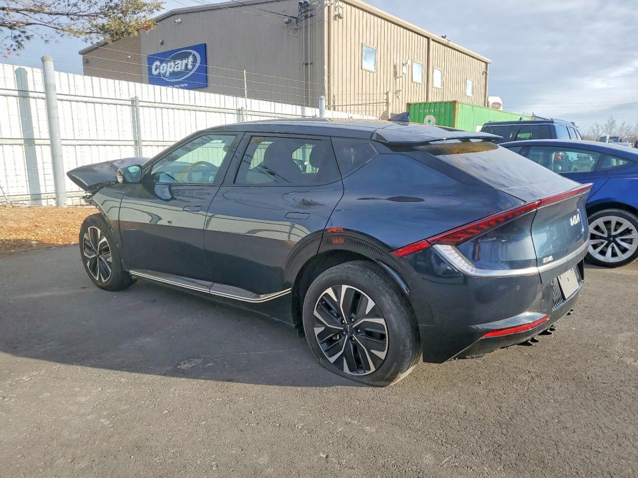 2024 KIA EV6 WIND photo 2