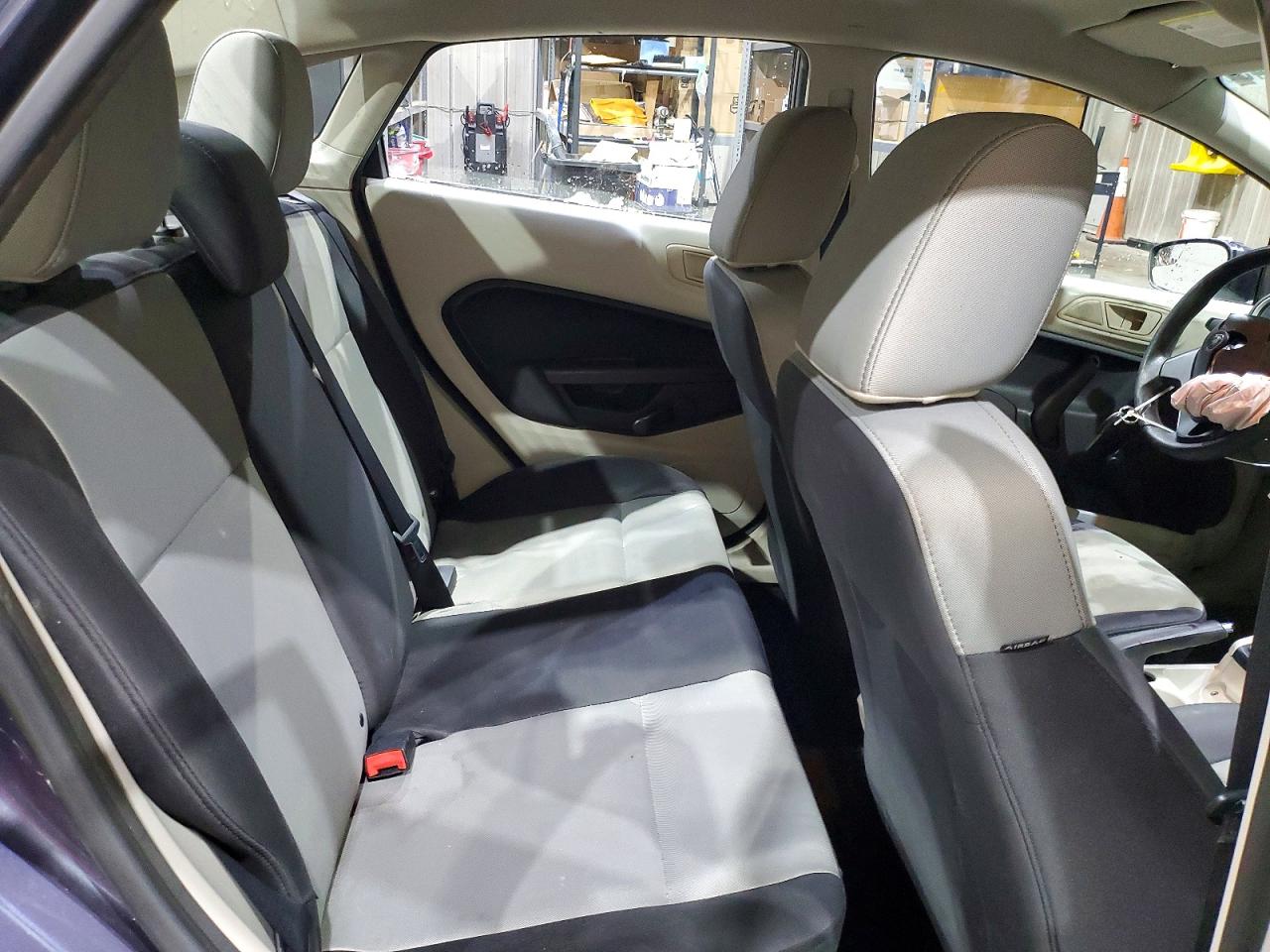 2012 FORD FIESTA S photo 10