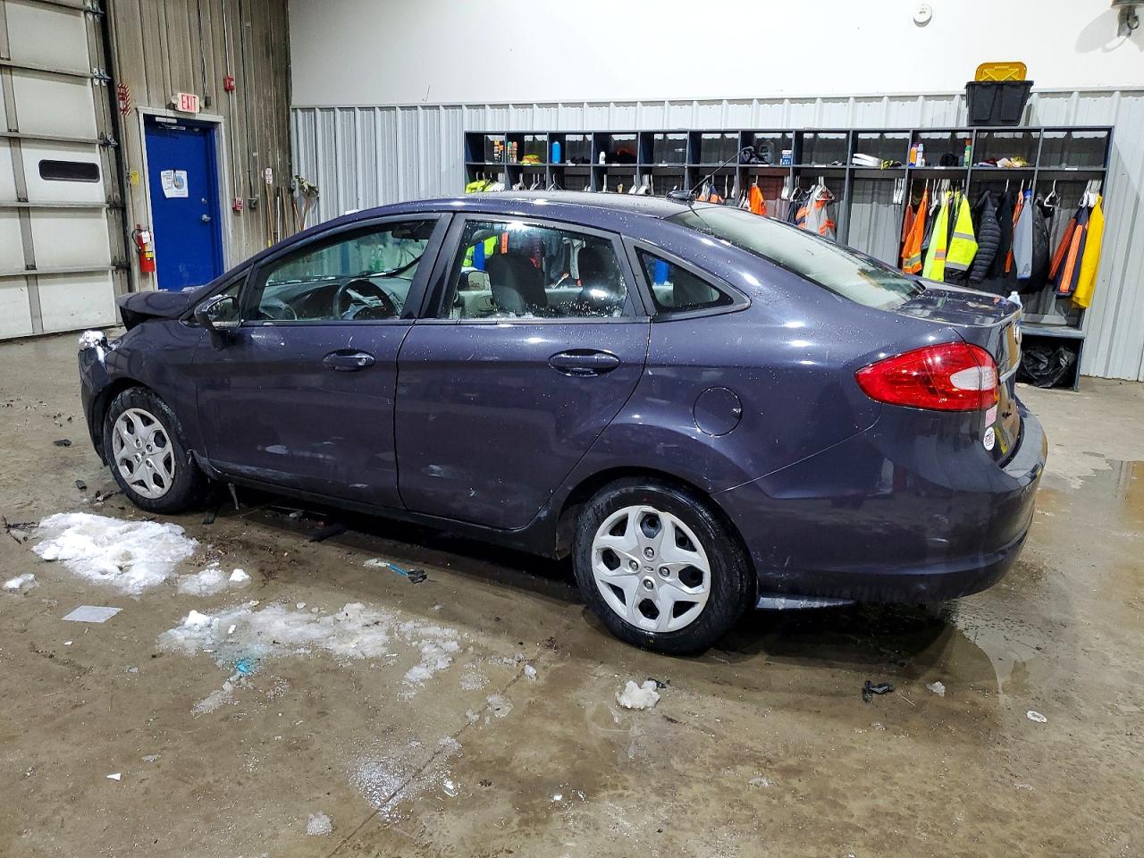 2012 FORD FIESTA S photo 2