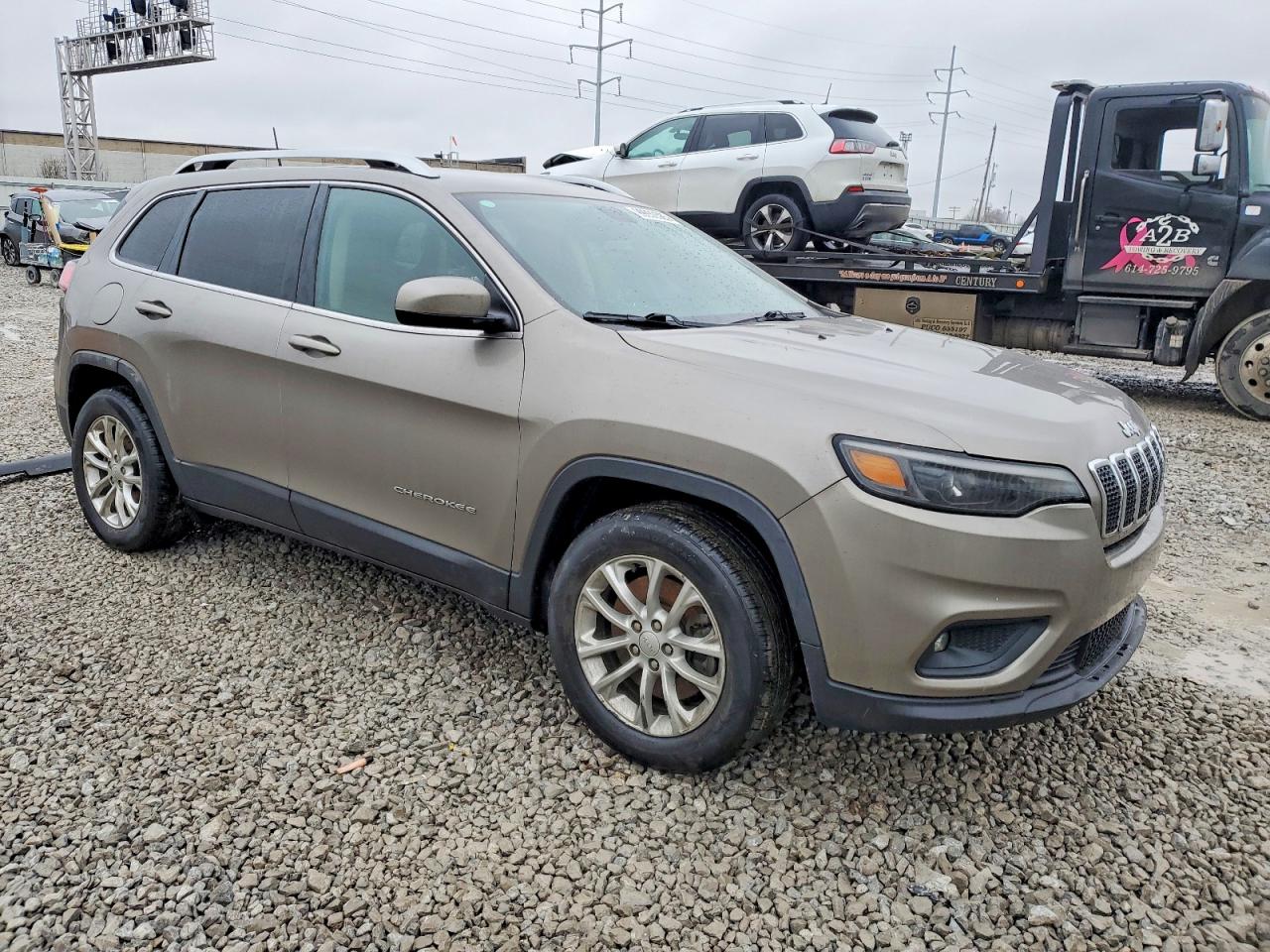 2019 JEEP CHEROKEE LATITUDE photo 4