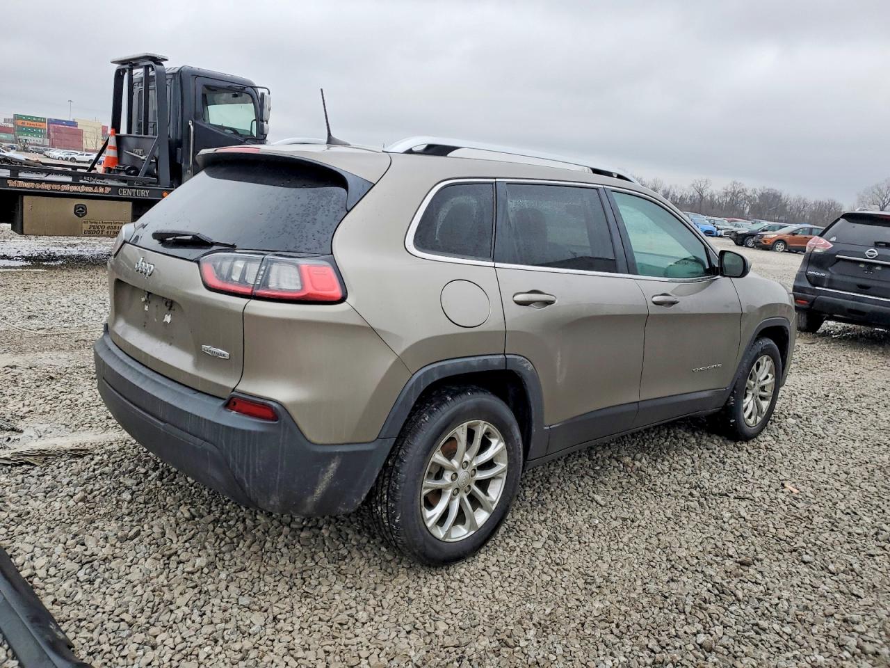 2019 JEEP CHEROKEE LATITUDE photo 3