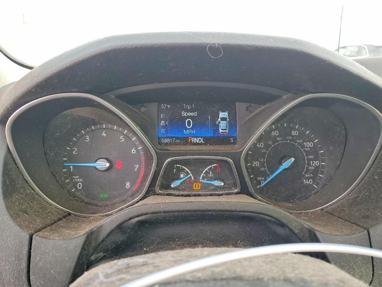 2017 FORD FOCUS SE photo 9