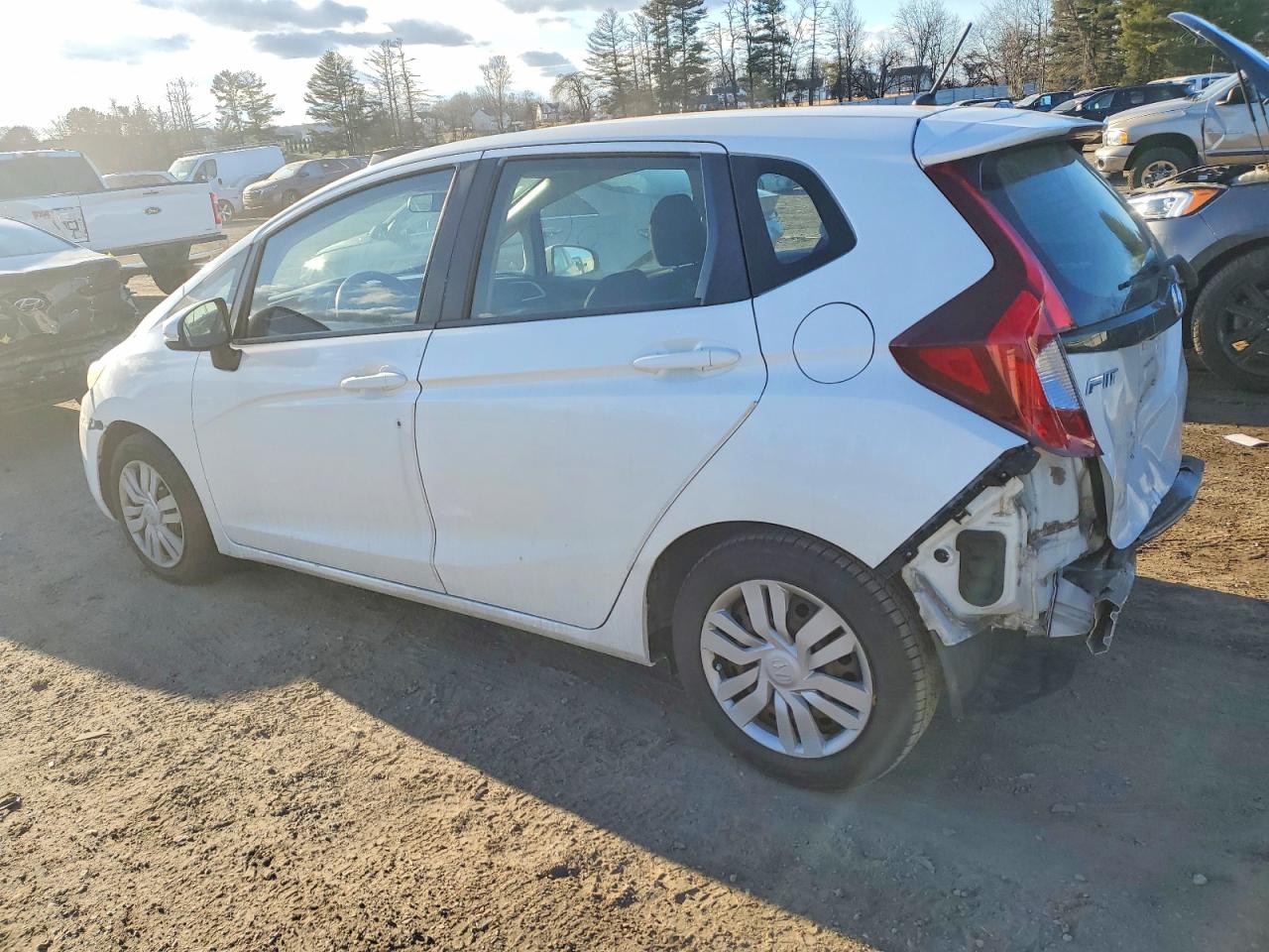 2016 HONDA FIT LX photo 2
