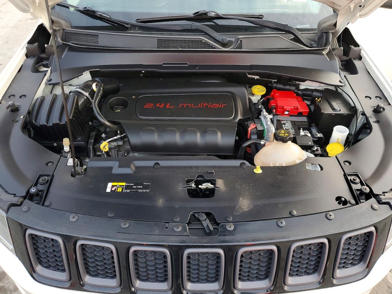 2019 JEEP COMPASS TRAILHAWK photo 11