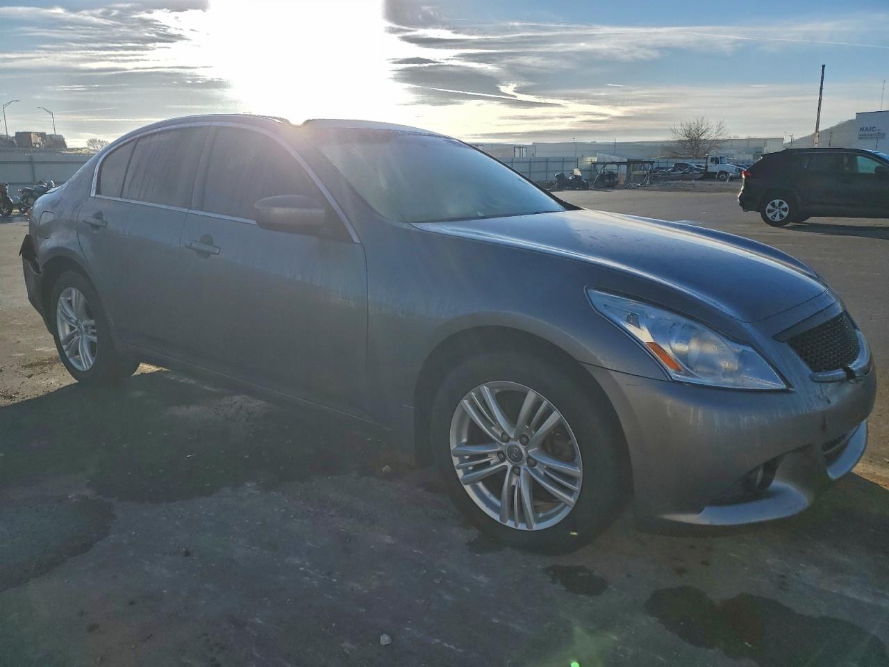 2012 INFINITI G37 photo 4