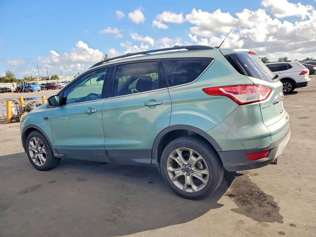 2013 FORD ESCAPE SEL photo 2