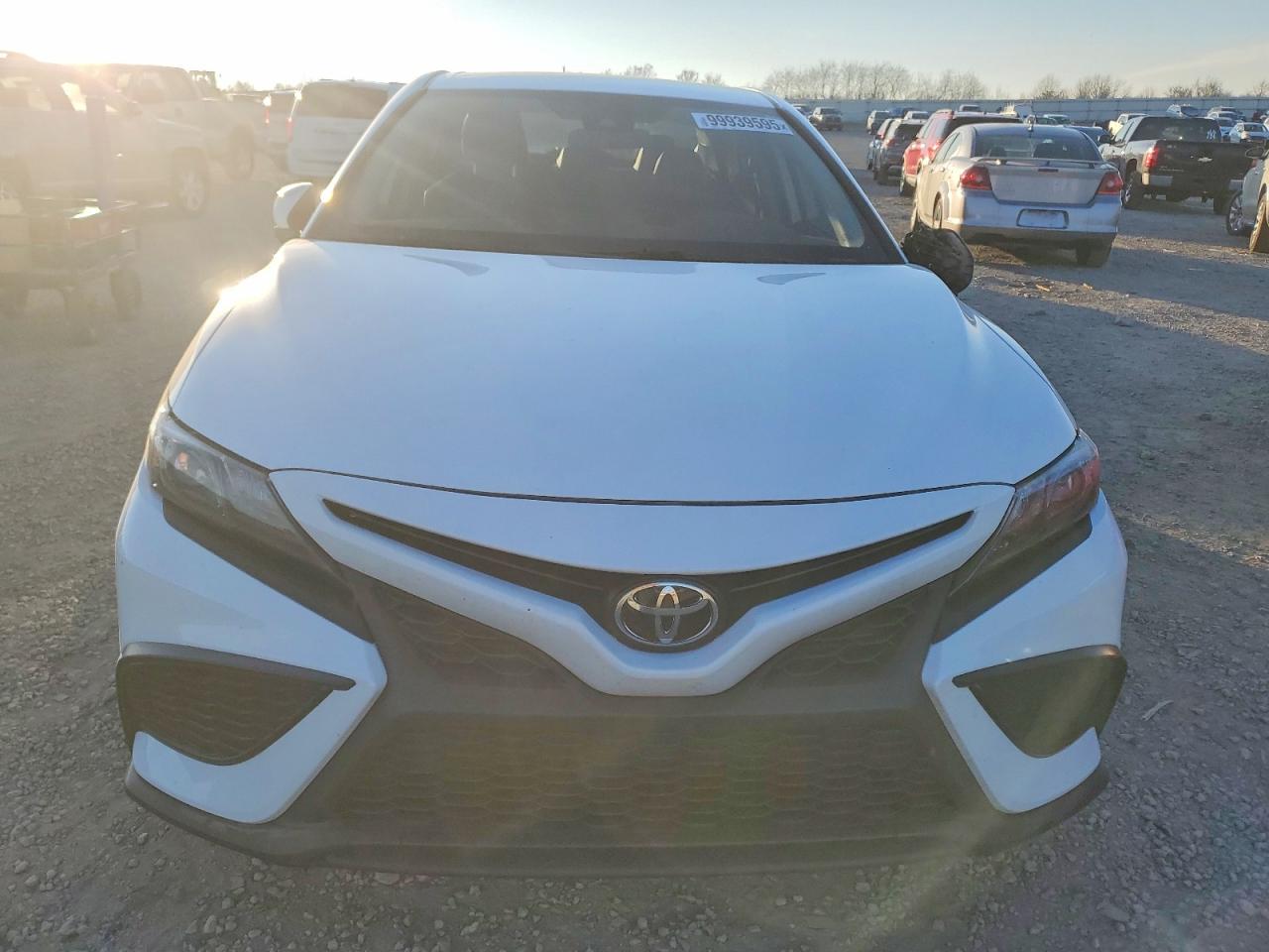 2021 TOYOTA CAMRY SE photo 5