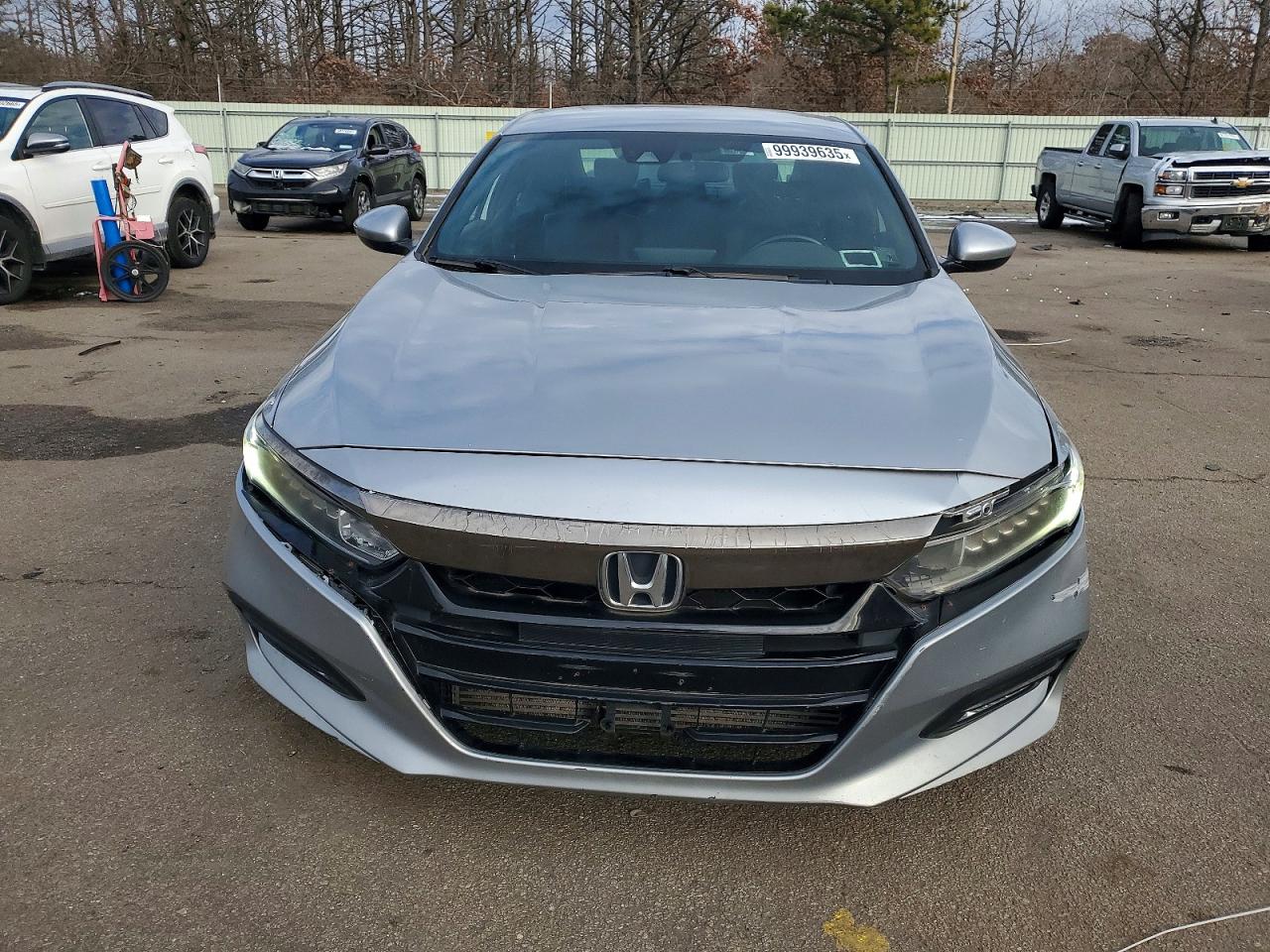 2018 HONDA ACCORD SPORT photo 5