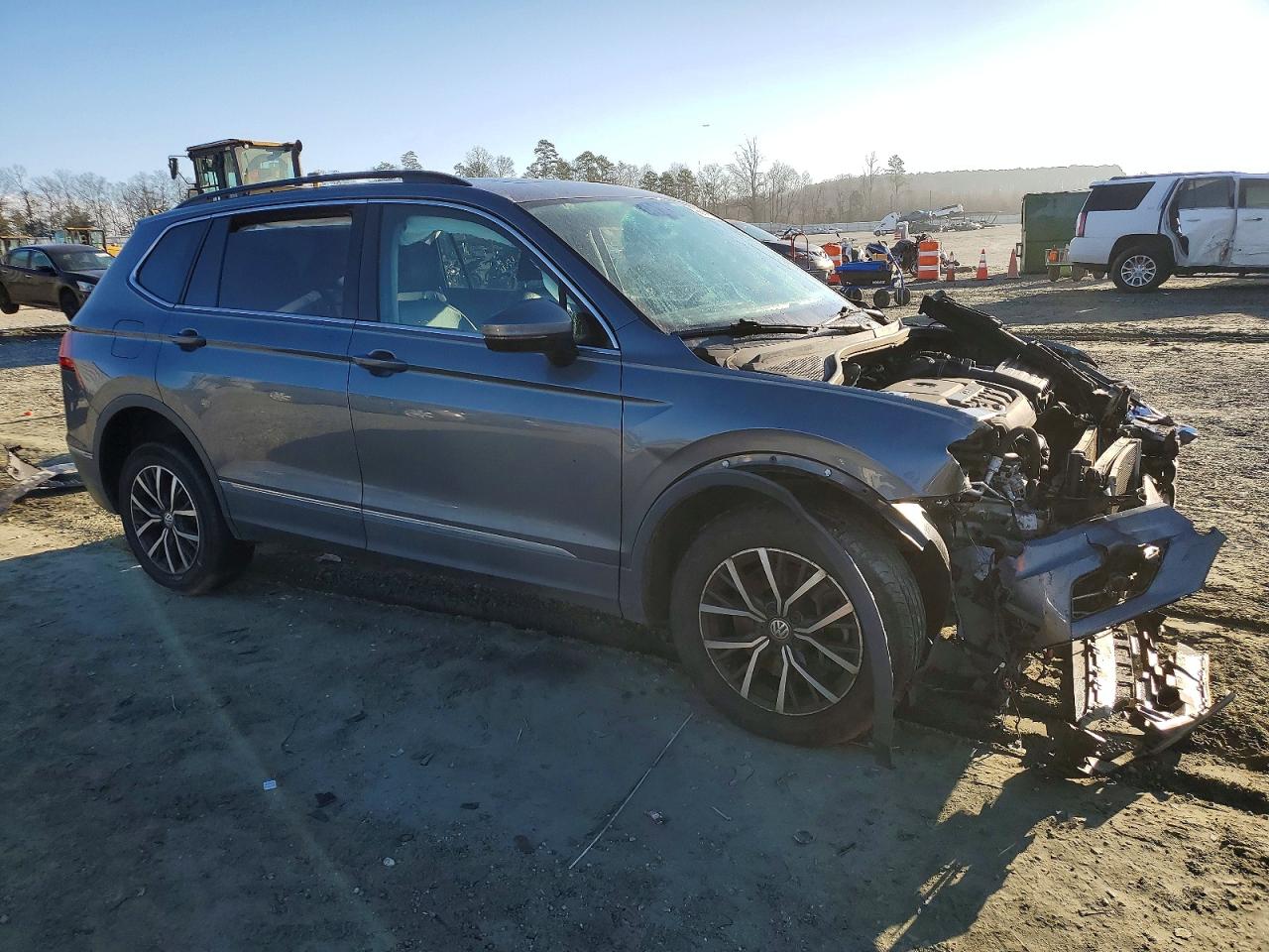 2020 VOLKSWAGEN TIGUAN SE photo 4