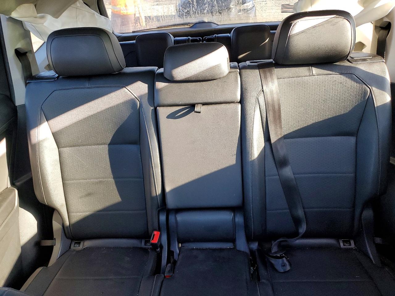2020 VOLKSWAGEN TIGUAN SE photo 10