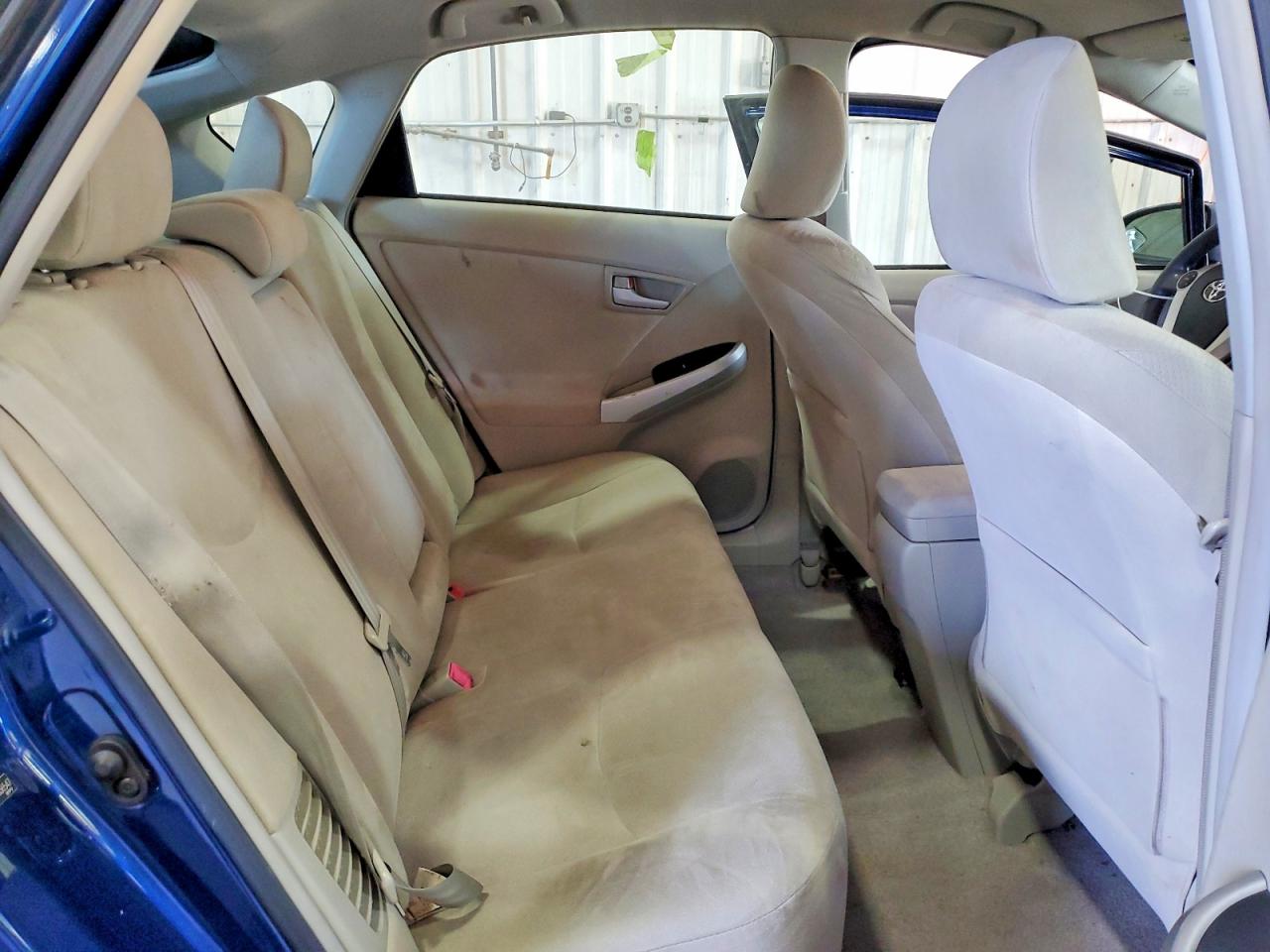 2010 TOYOTA PRIUS photo 10