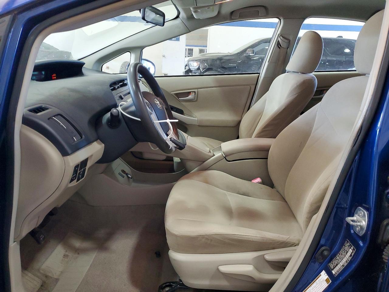 2010 TOYOTA PRIUS photo 7