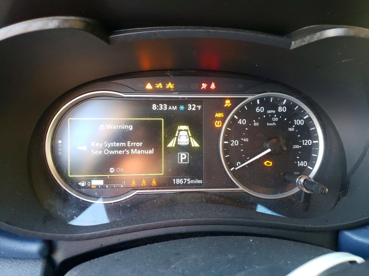 2025 NISSAN VERSA SV photo 9