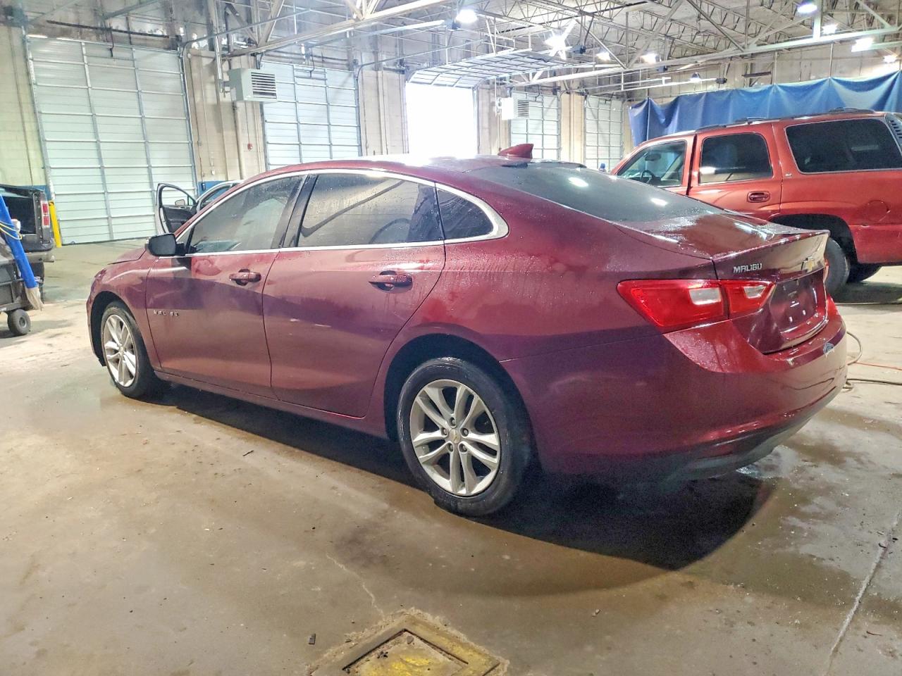 2016 CHEVROLET MALIBU LT photo 2