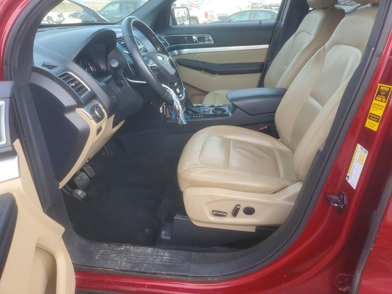 2016 FORD EXPLORER XLT photo 7