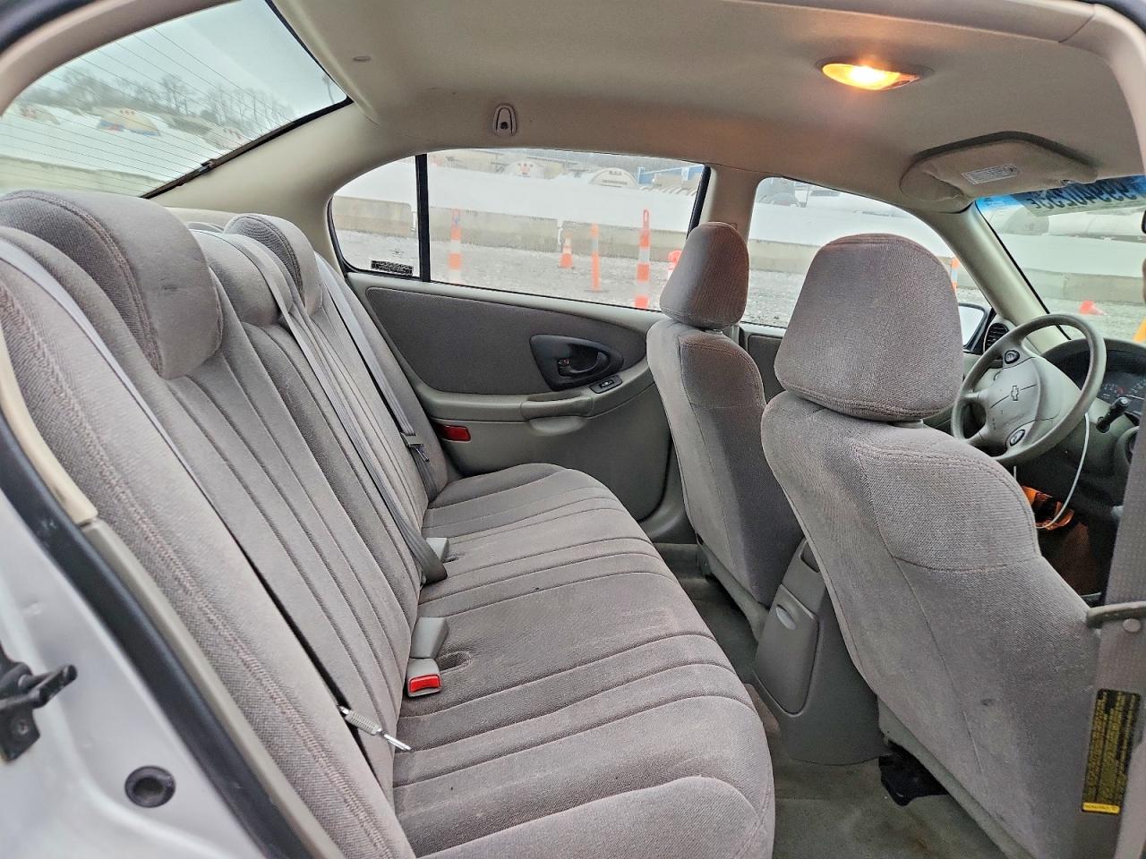 2001 CHEVROLET MALIBU photo 10