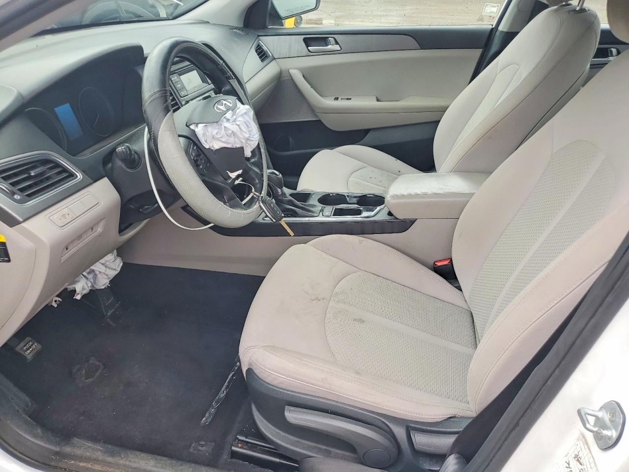 2015 HYUNDAI SONATA SE photo 7