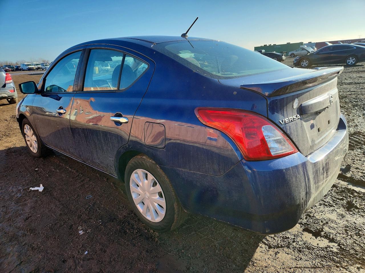 2018 NISSAN VERSA S photo 2