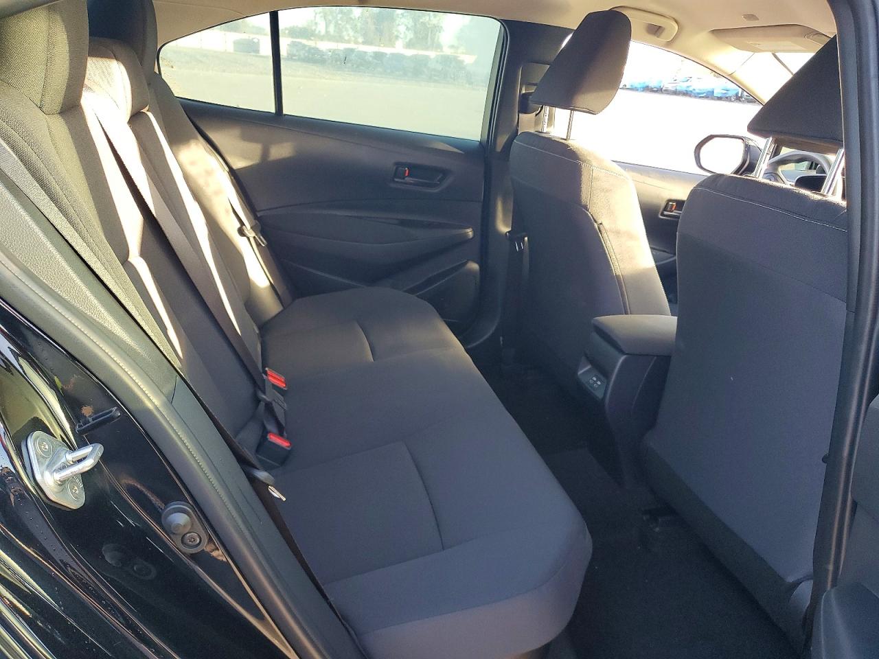 2024 TOYOTA COROLLA LE photo 10