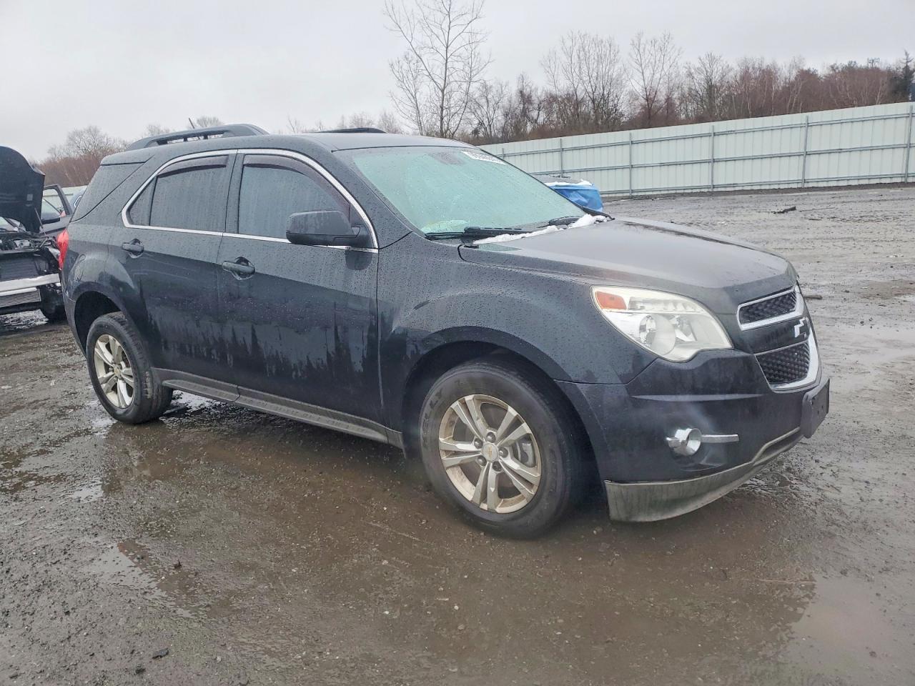 2013 CHEVROLET EQUINOX LT photo 4