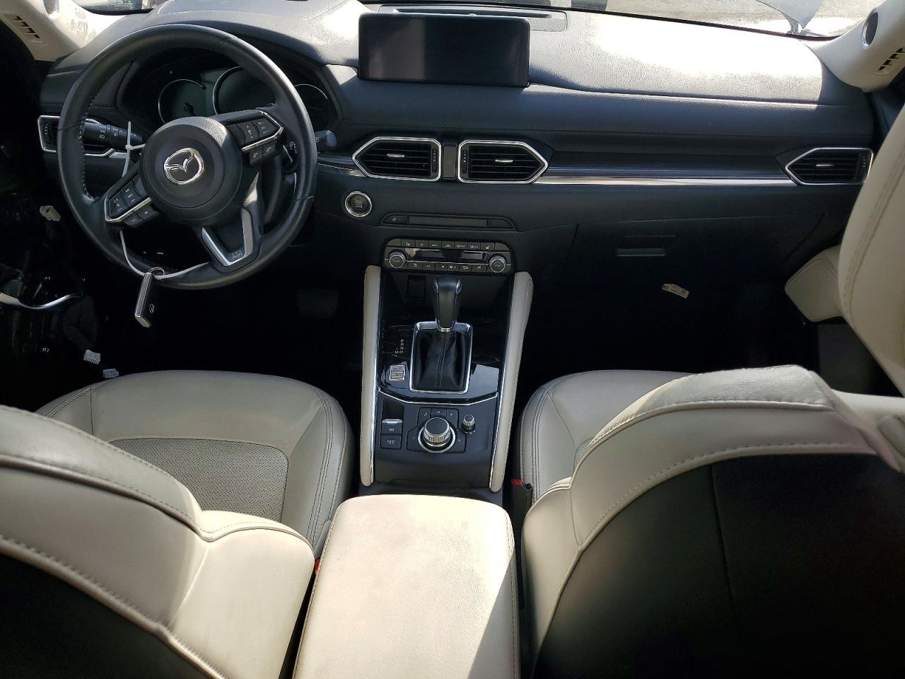 2021 MAZDA CX-5 GRAND TOURING RESERVE photo 8