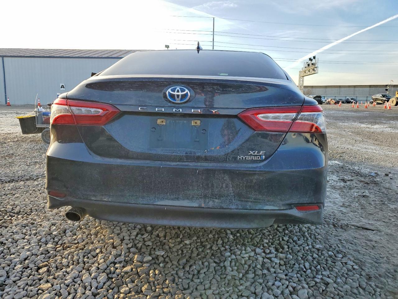2020 TOYOTA CAMRY XLE photo 6