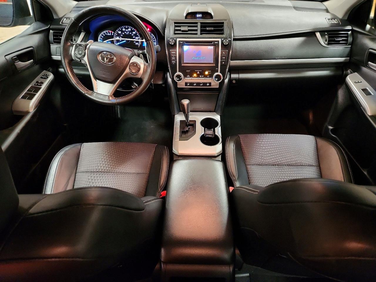 2012 TOYOTA CAMRY BASE photo 8