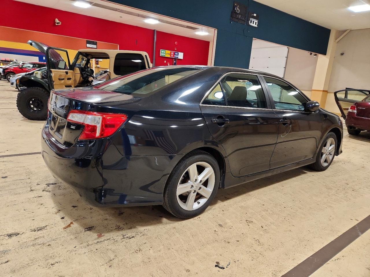2012 TOYOTA CAMRY BASE photo 3