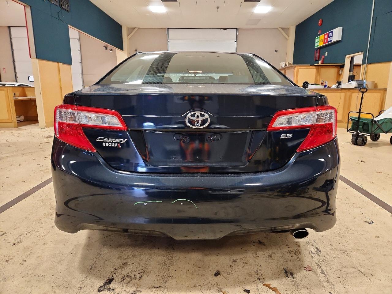 2012 TOYOTA CAMRY BASE photo 6