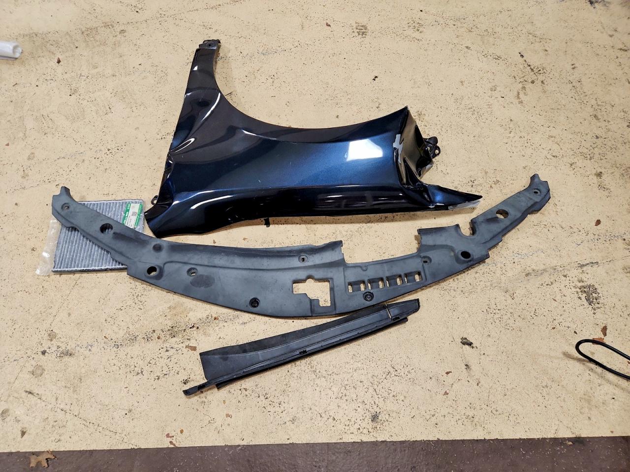 2012 TOYOTA CAMRY BASE photo 12