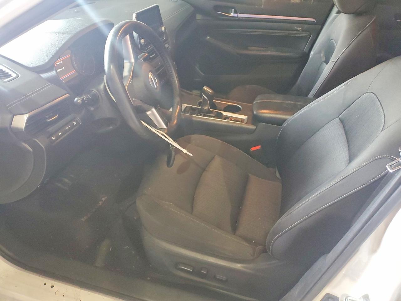 2019 NISSAN ALTIMA SV photo 7