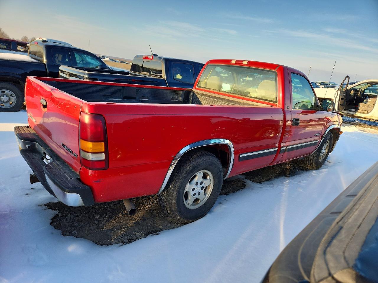 2000 CHEVROLET SILVERADO C1500 photo 3