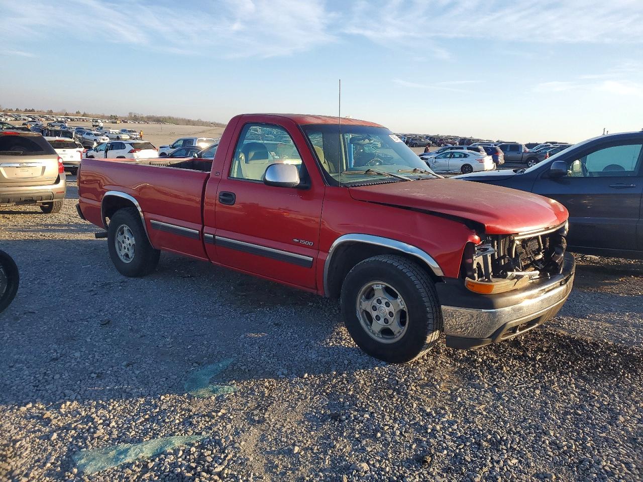 2000 CHEVROLET SILVERADO C1500 photo 4