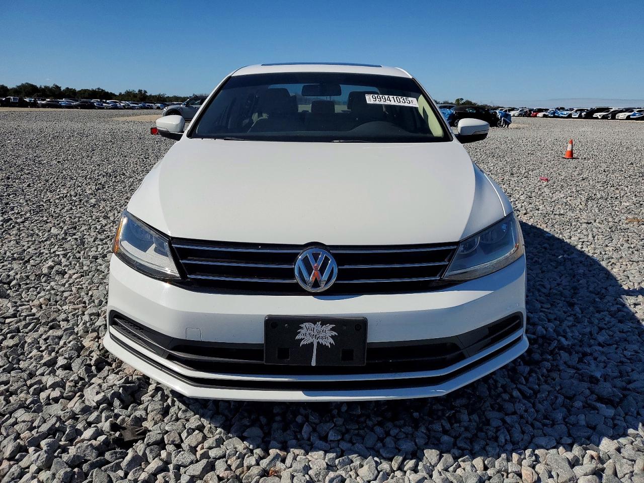 2017 VOLKSWAGEN JETTA SE photo 5