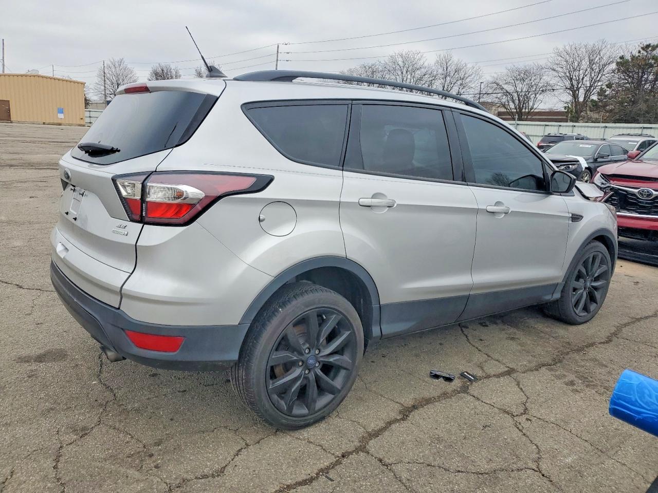 2018 FORD ESCAPE SE photo 3