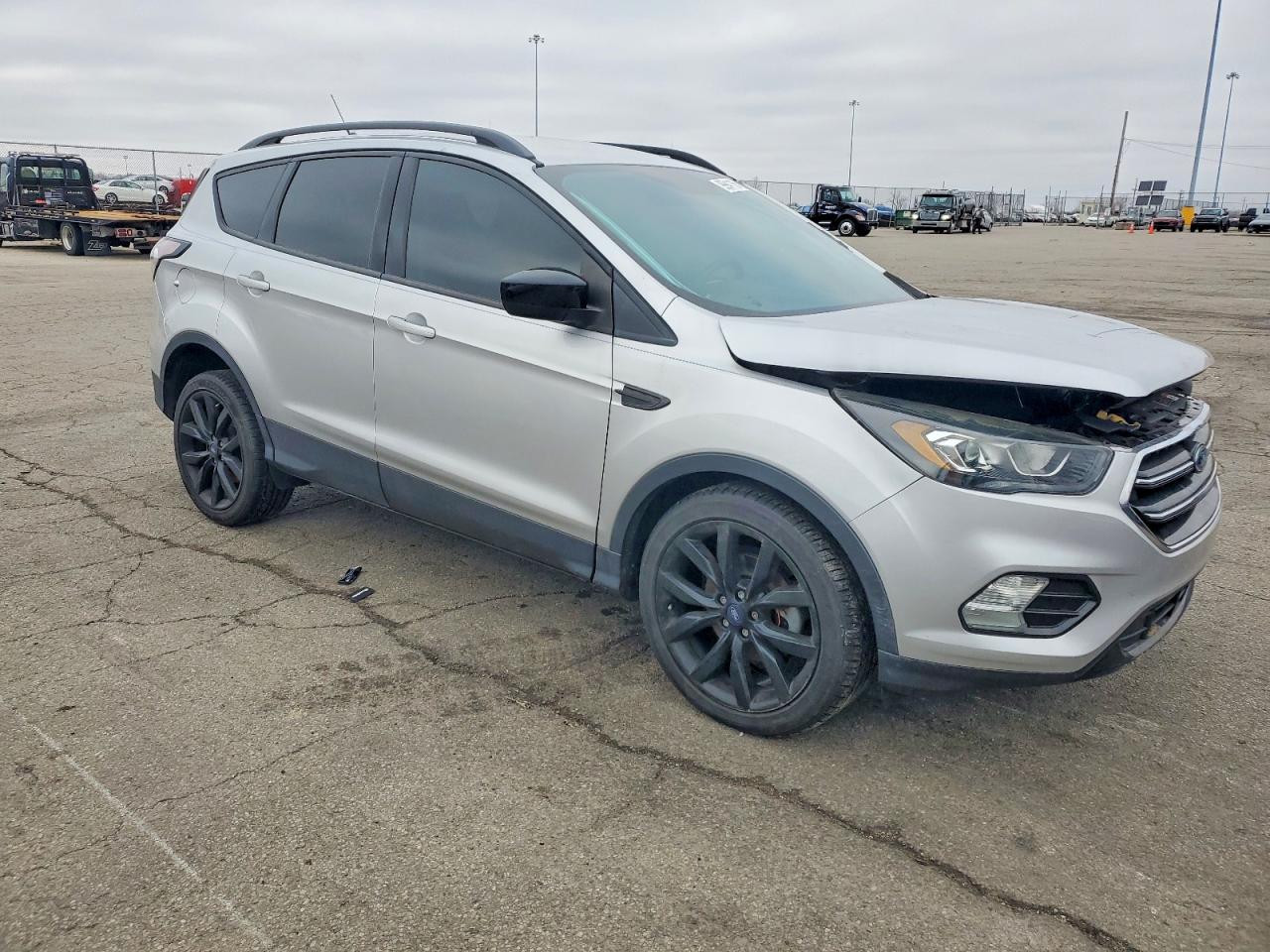 2018 FORD ESCAPE SE photo 4